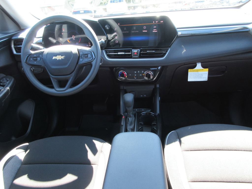 New 2026 Chevrolet TrailBlazer LT w/ LPO, Blackout Package FWD image 15