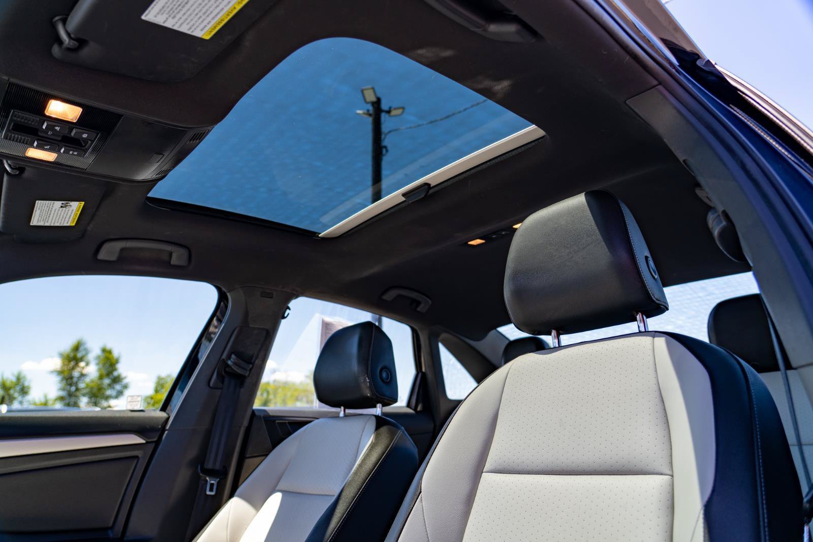 Used 2019 Volkswagen Jetta R-Line FWD image 17