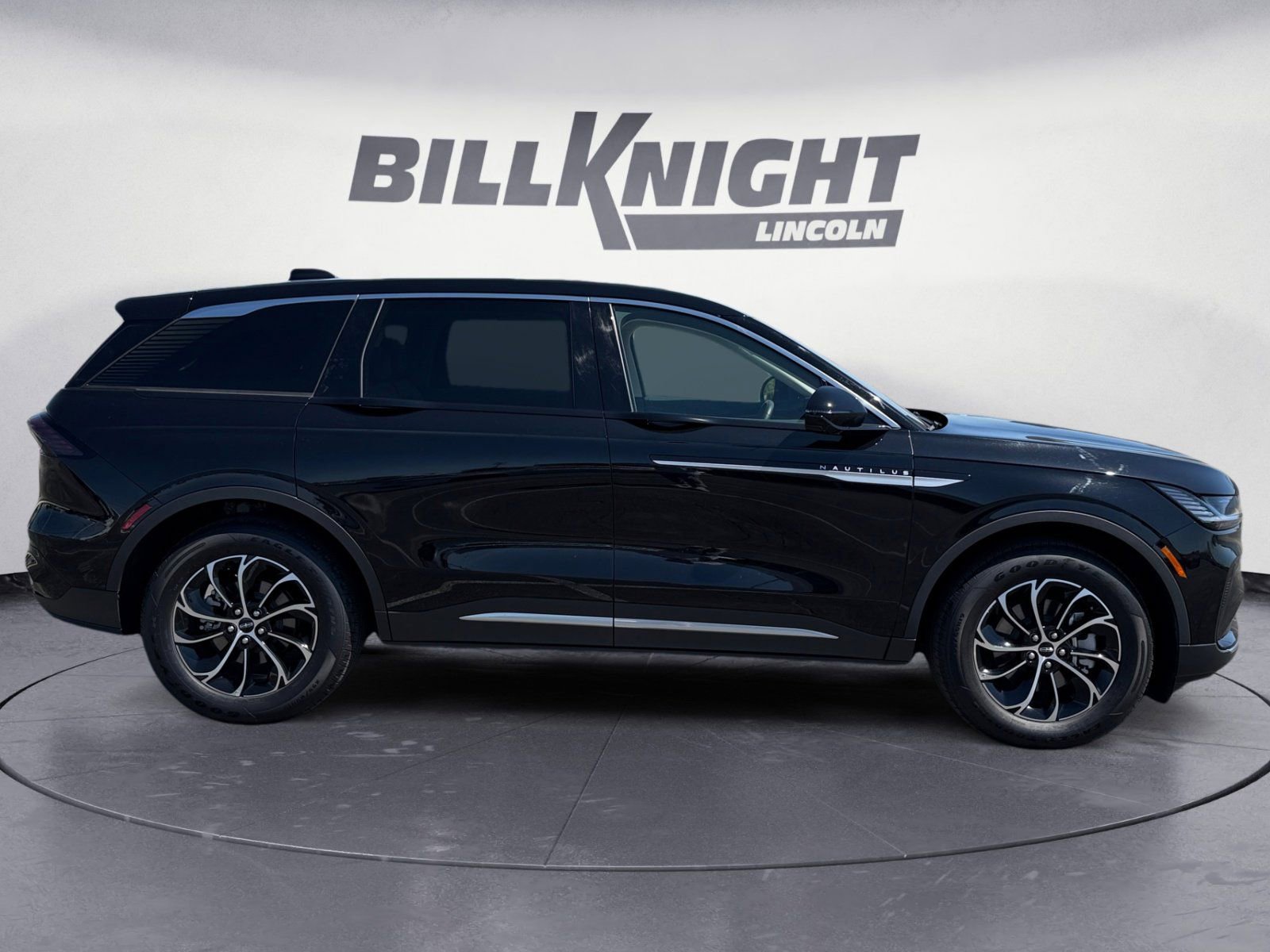 New 2026 Lincoln Nautilus Premier image 6