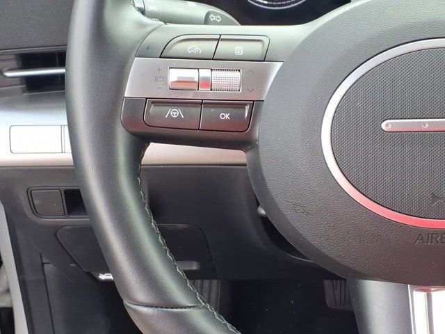 Used 2025 Hyundai Kona SEL FWD image 18