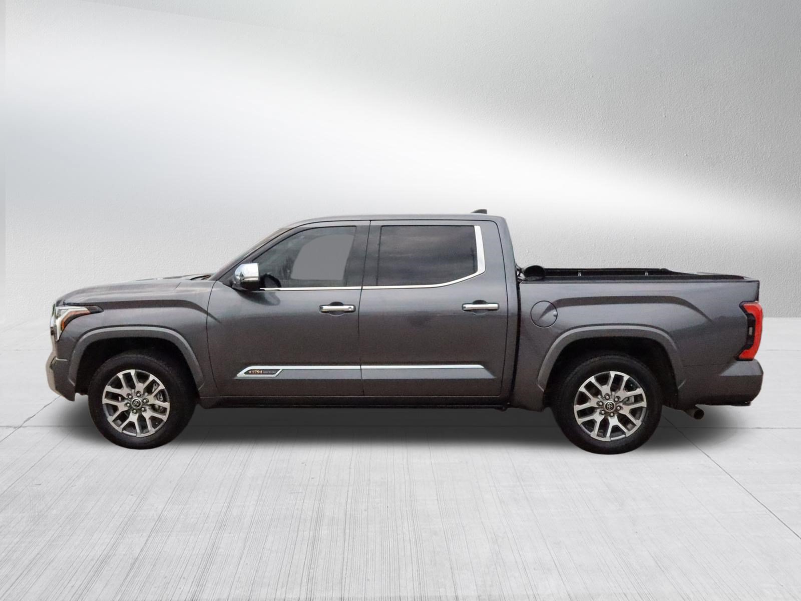 Used 2022 Toyota Tundra 1794 Edition w/ Advanced Package AWD/4WD image 4