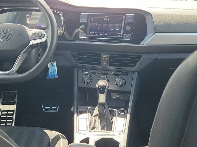 Certified 2023 Volkswagen Jetta Sport FWD image 5