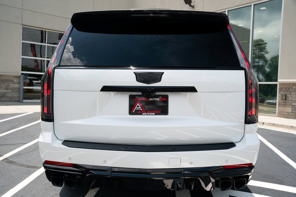 Used 2025 Cadillac Escalade V AWD/4WD image 14