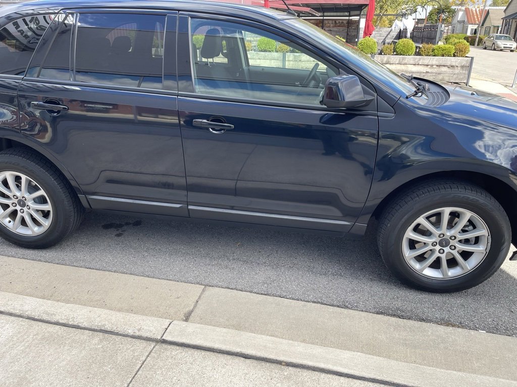 Used 2010 Ford Edge SEL image 2