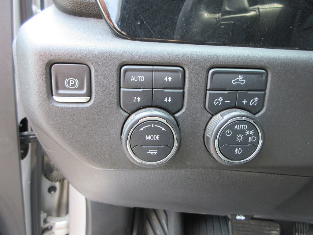 Certified 2022 Chevrolet Silverado 1500 RST AWD/4WD image 27