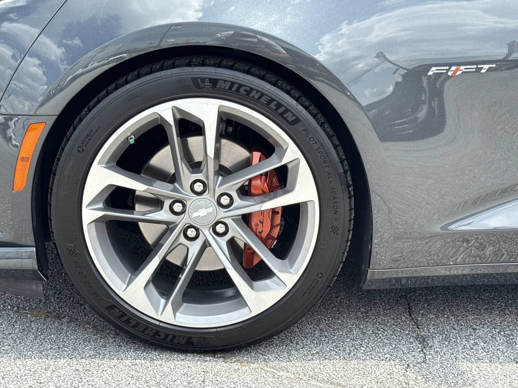 Used 2017 Chevrolet Camaro SS w/ 50th Anniversary Edition RWD image 31