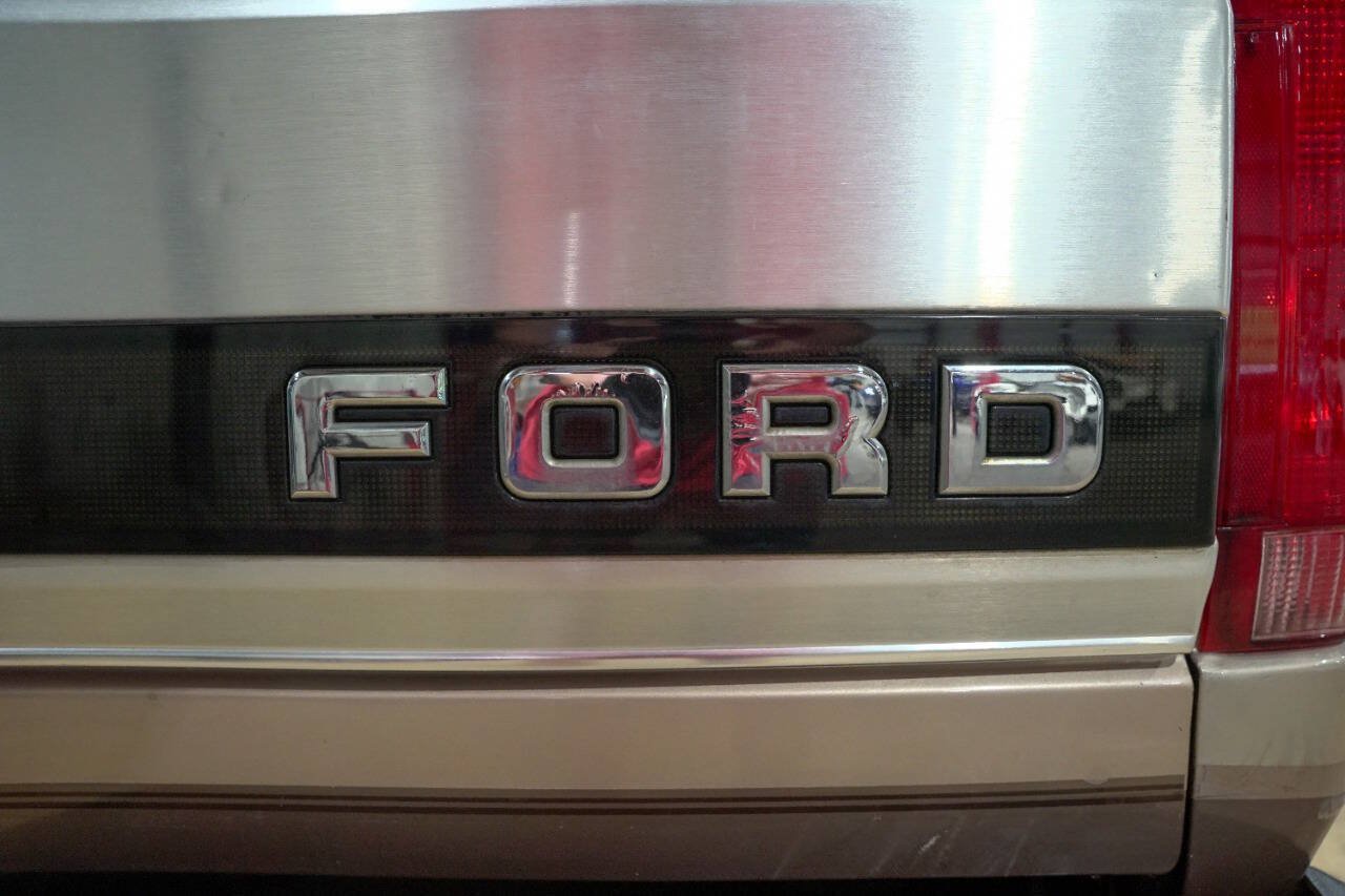 Used 1993 Ford F150 XL AWD/4WD image 24