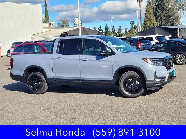 New 2026 Honda Ridgeline Black Edition image 3