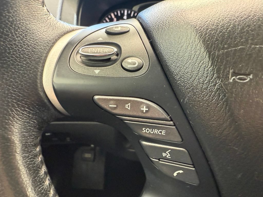 Used 2019 Nissan Pathfinder SL FWD image 39