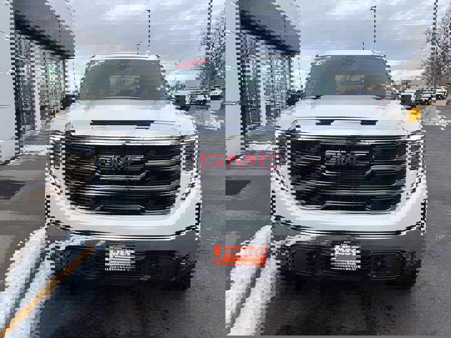 Used 2022 GMC Sierra 1500 SLT w/ X31 Off-Road Package image 11