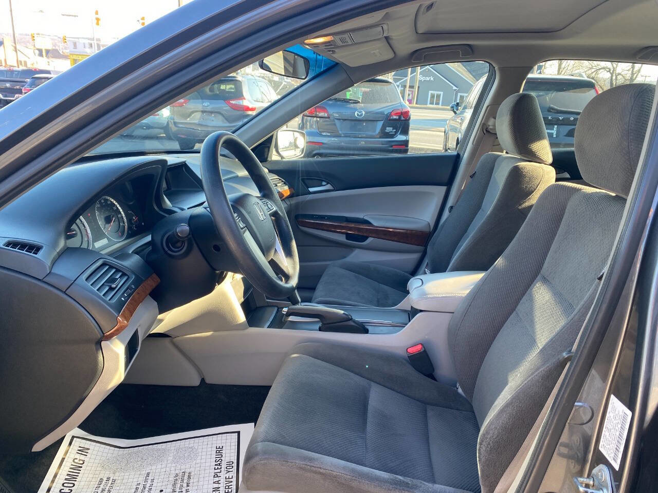 Used 2011 Honda Accord EX image 9