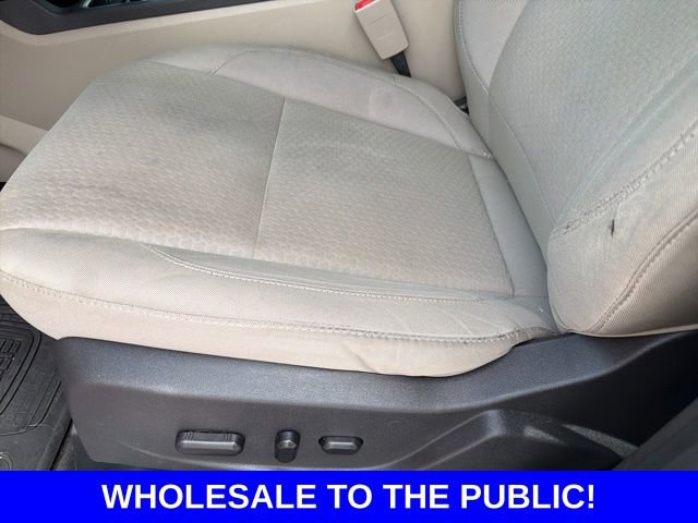 Used 2017 Ford Escape SE w/ SE Cold Weather Package FWD image 20
