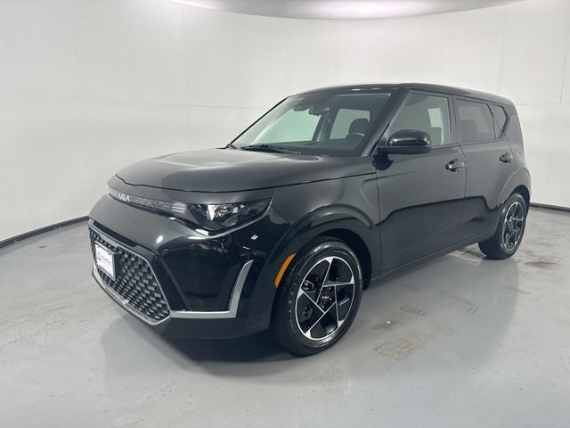 Certified 2024 Kia Soul EX FWD image 2