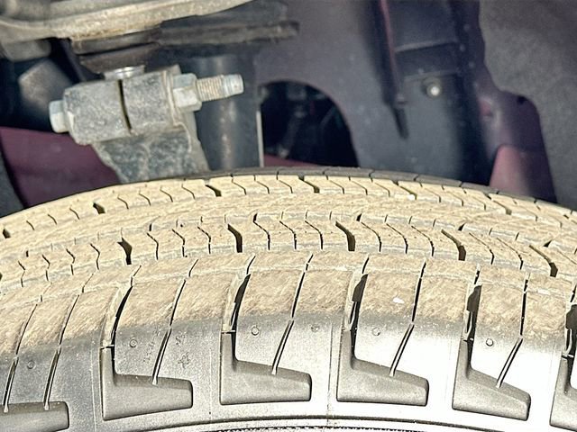 Used 2024 Jeep Grand Cherokee Altitude image 32