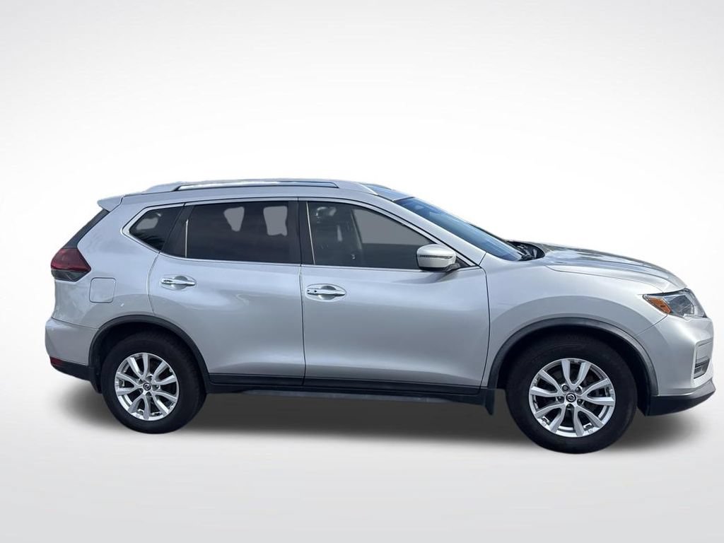 Used 2020 Nissan Rogue SV FWD image 9