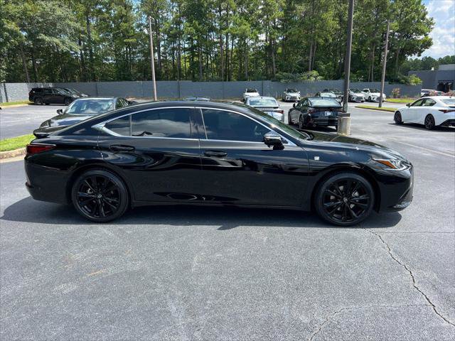 Certified 2023 Lexus ES 350 F Sport w/ Accessory Package (Z2) FWD image 4