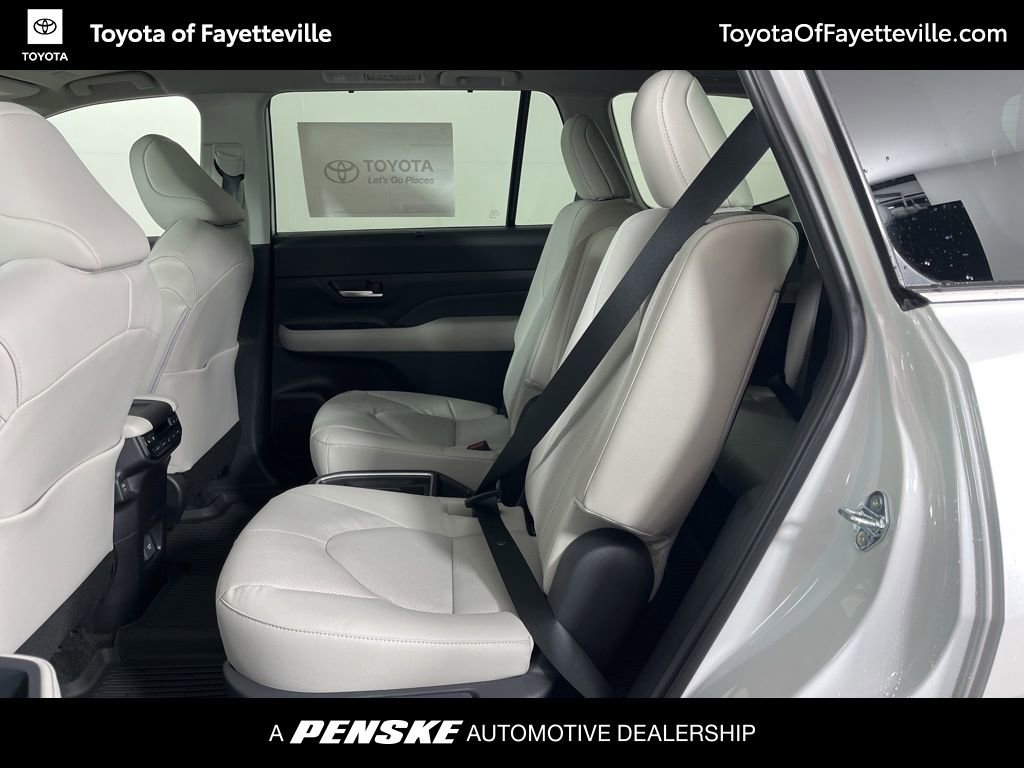 New 2026 Toyota Grand Highlander Platinum image 22