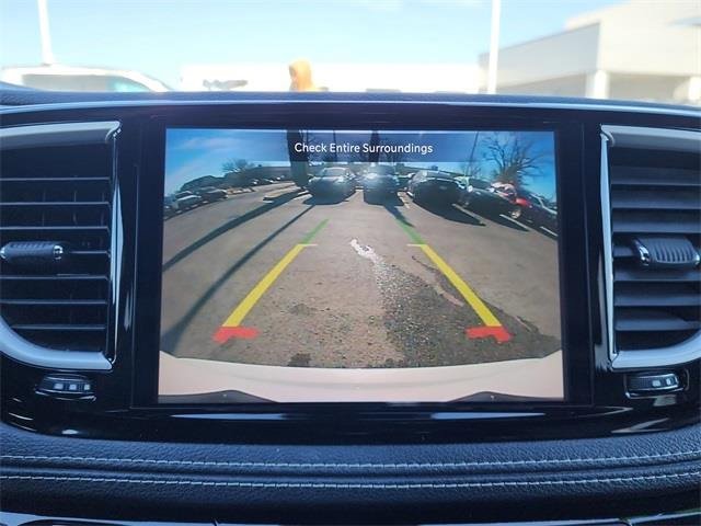Used 2021 Chrysler Pacifica Touring-L w/ S Appearance Package image 24