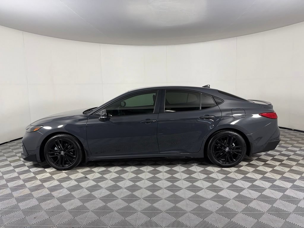 Used 2026 Toyota Camry SE w/ Convenience Package FWD image 9