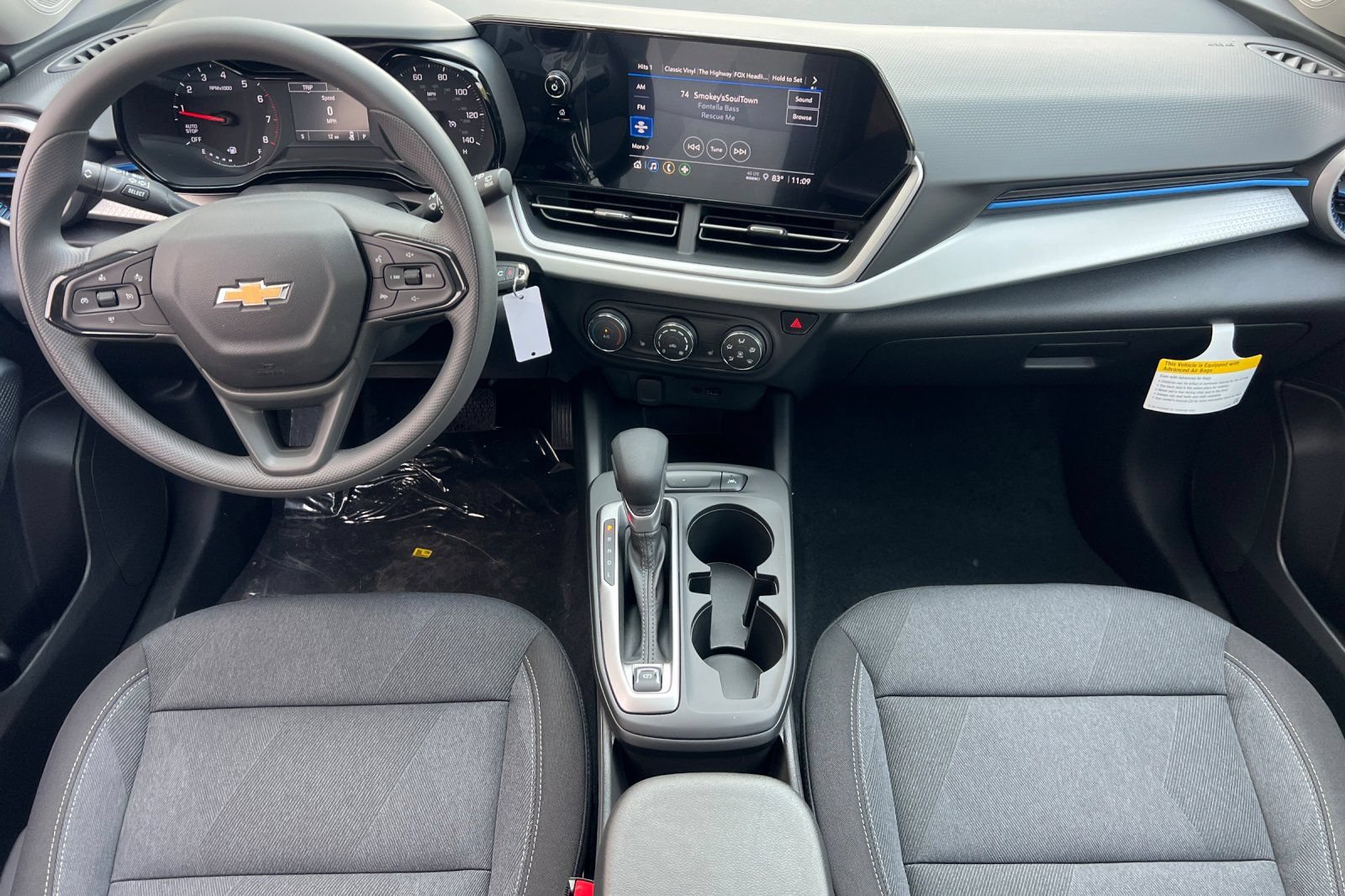 New 2026 Chevrolet Trax LS w/ LS Convenience Package FWD image 10
