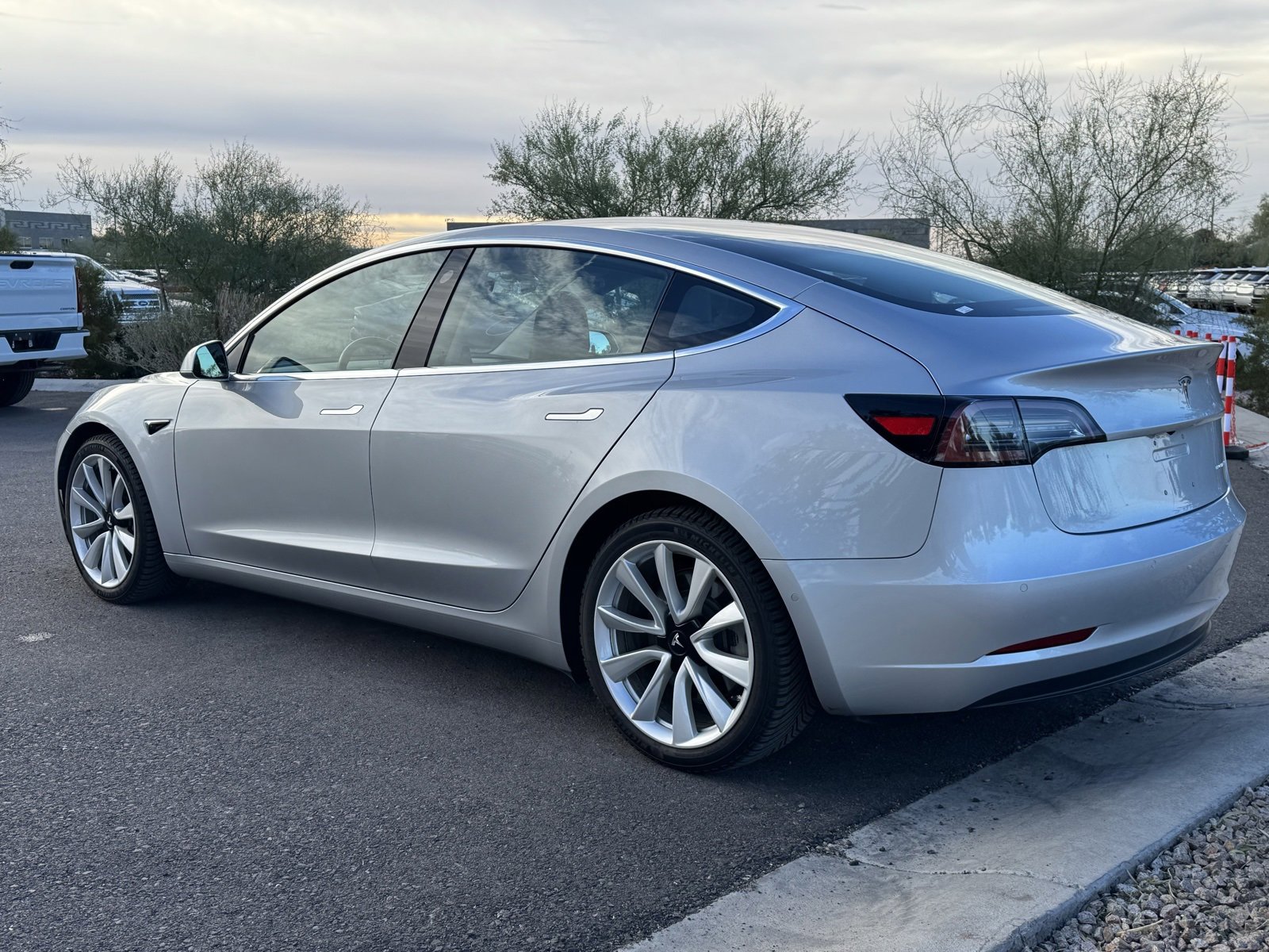 Used 2018 Tesla Model 3 Long Range image 5