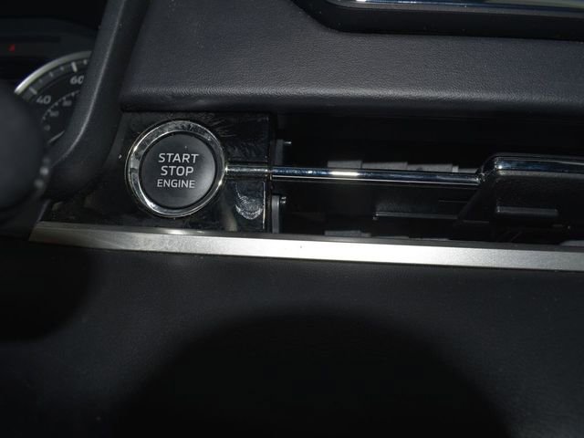 Used 2024 Mitsubishi Outlander SE image 19