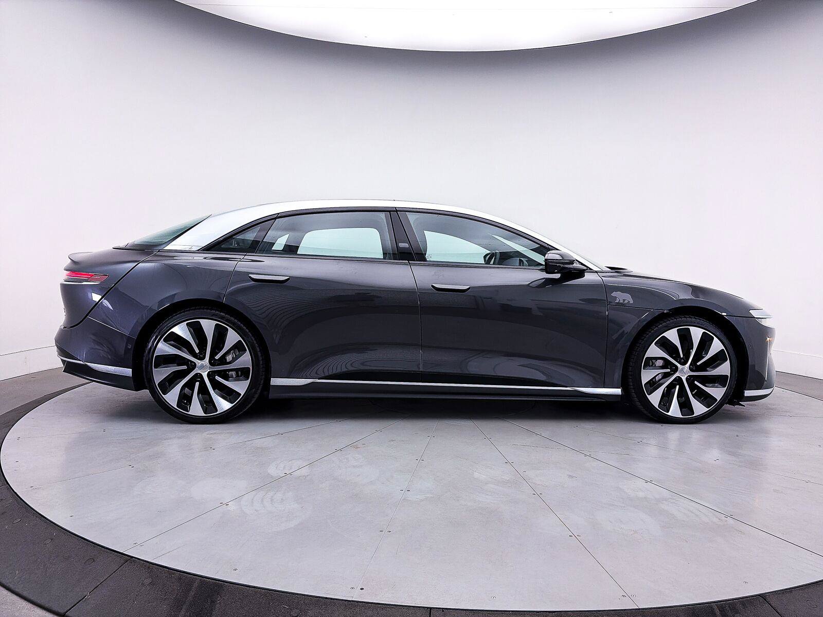 Used 2023 Lucid Air Touring AWD/4WD image 41