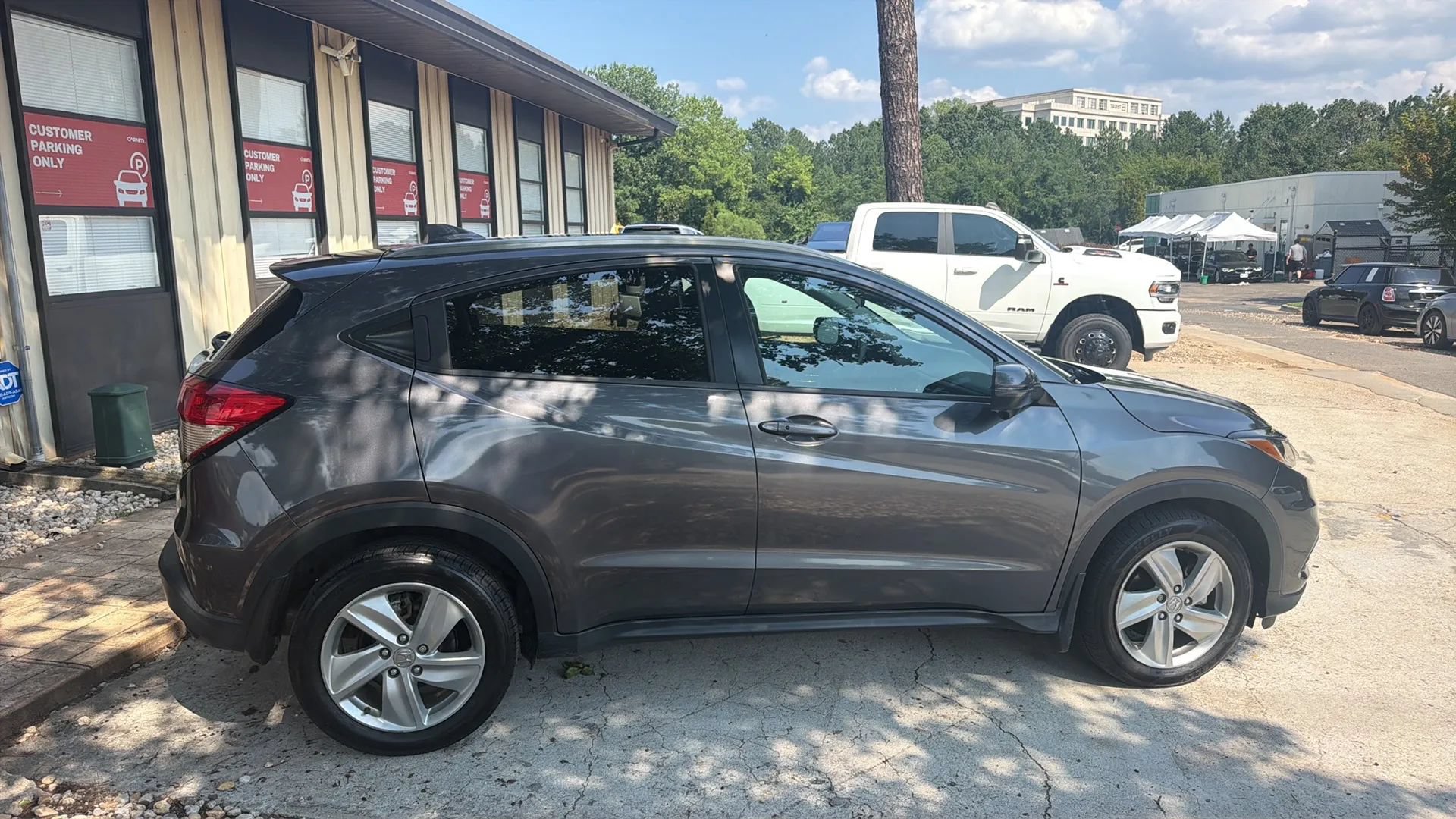 Used 2019 Honda HR-V EX image 6