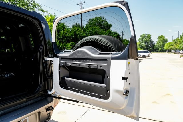New 2026 Land Rover Defender 110 V8 AWD/4WD image 69