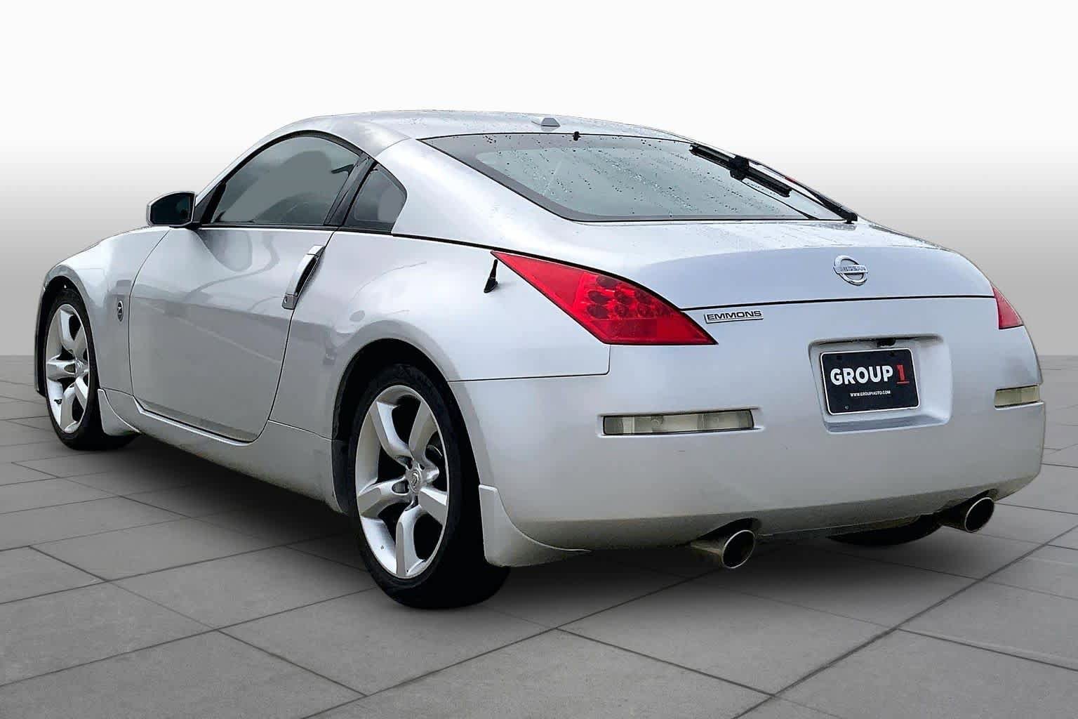 Used 2008 Nissan 350Z Touring w/ Cargo Convenience Pkg RWD image 9