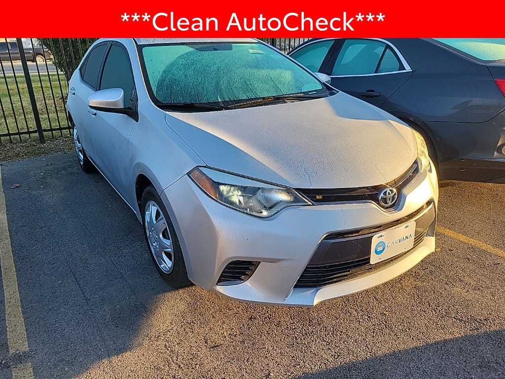 Used 2015 Toyota Corolla LE FWD image 3