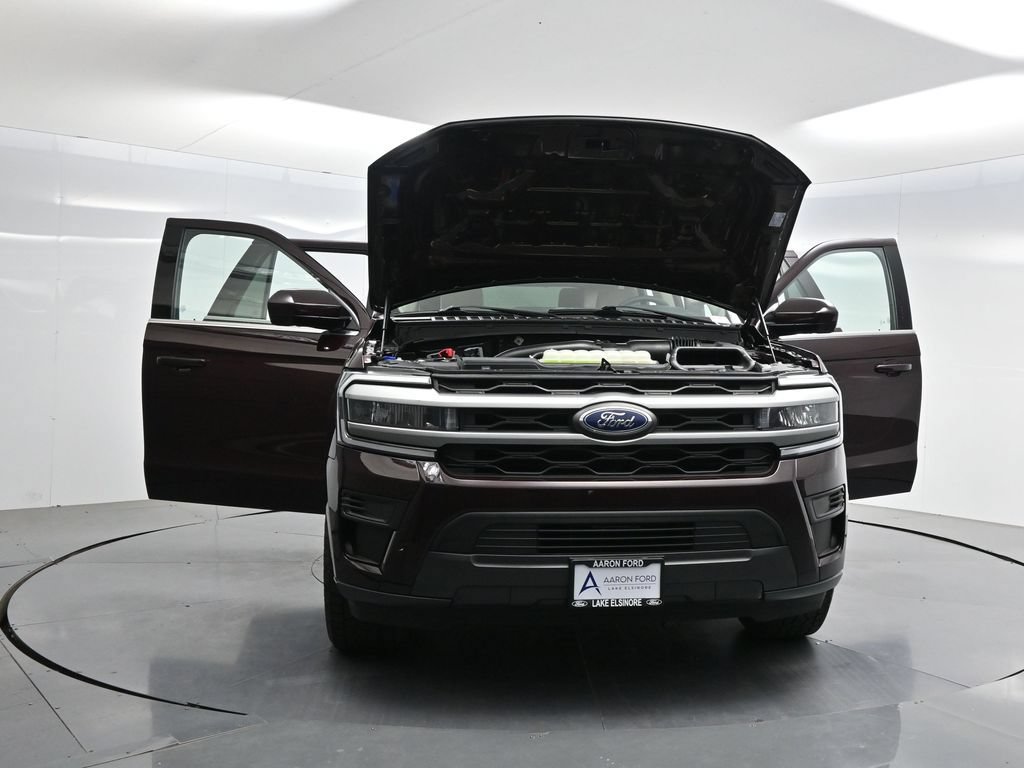Used 2024 Ford Expedition XLT RWD image 44
