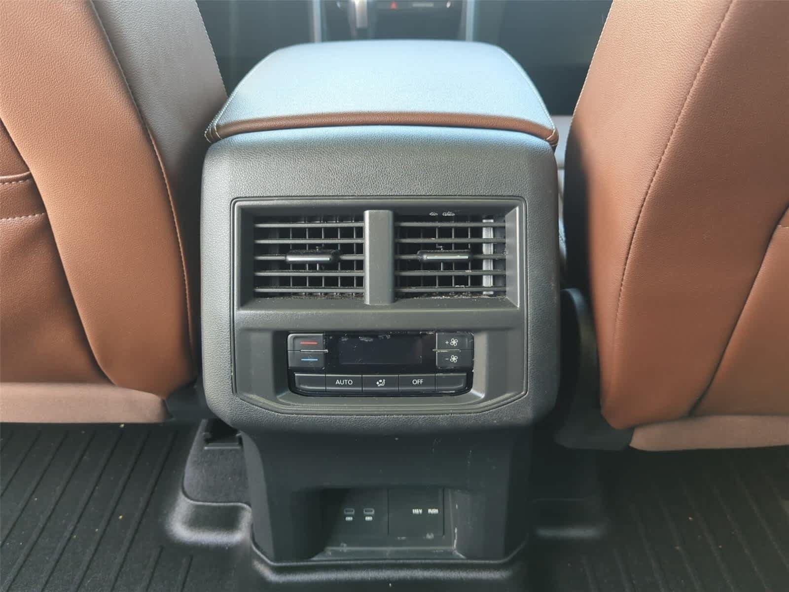 Used 2022 Volkswagen Atlas SEL AWD/4WD image 28