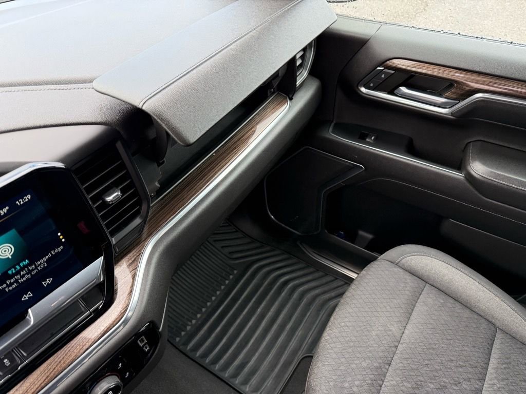 Used 2022 Chevrolet Silverado 1500 LT image 29