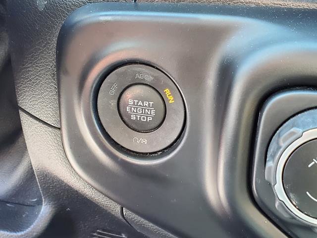 Used 2021 Jeep Wrangler Unlimited Sahara w/ LED Lighting Group AWD/4WD image 12