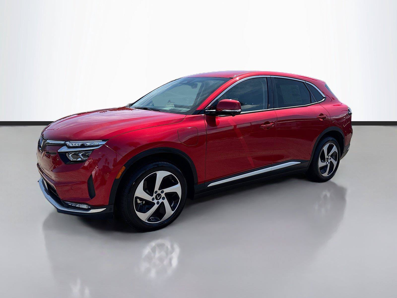 New 2025 VinFast VF 8 Eco AWD/4WD image 3