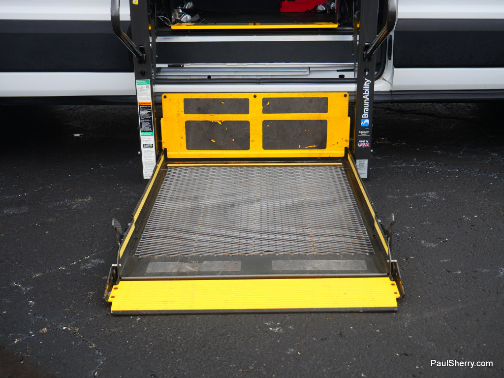 Used 2019 Ford Transit 350 XL image 16