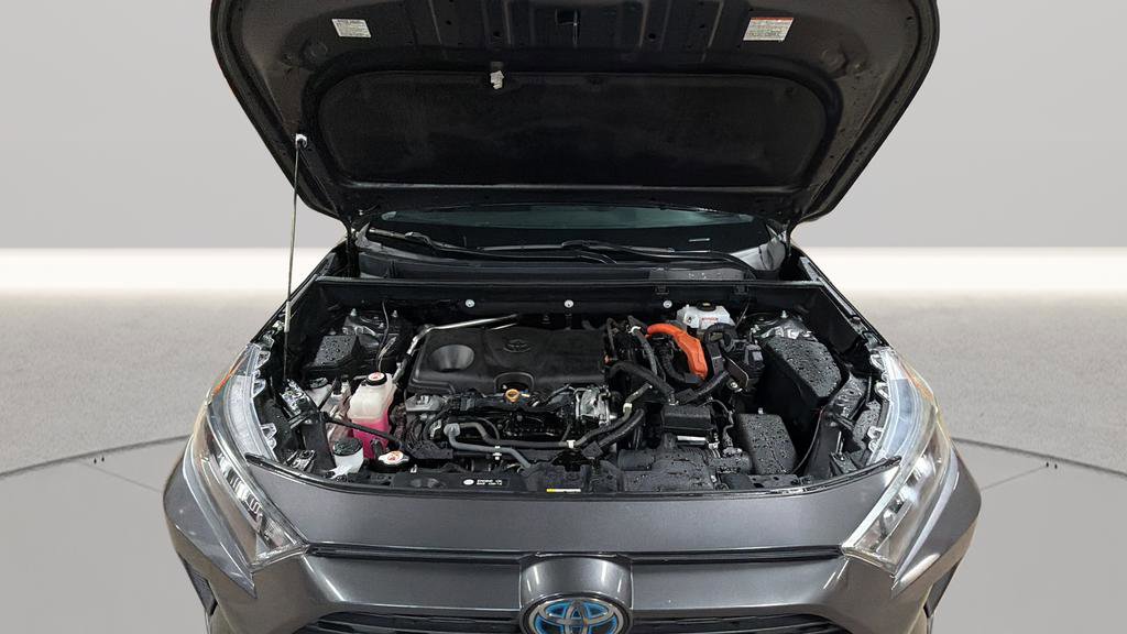 Used 2020 Toyota RAV4 LE w/ All Weather Liner Package image 35