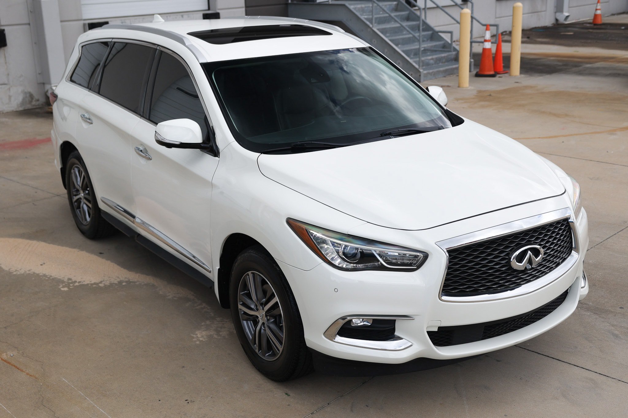 Used 2019 INFINITI QX60 Luxe w/ Essential Package FWD image 19