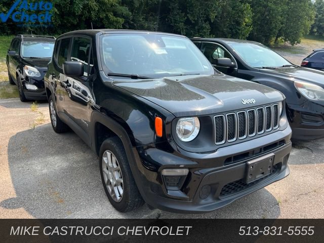 Used 2023 Jeep Renegade Latitude AWD/4WD image 2