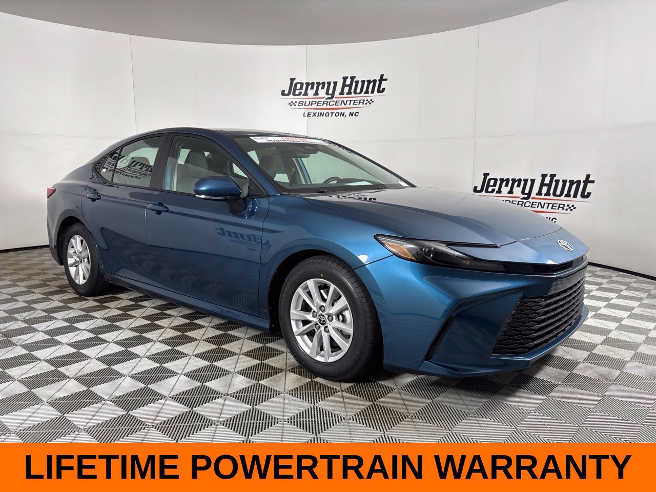 Used 2026 Toyota Camry LE FWD image 4