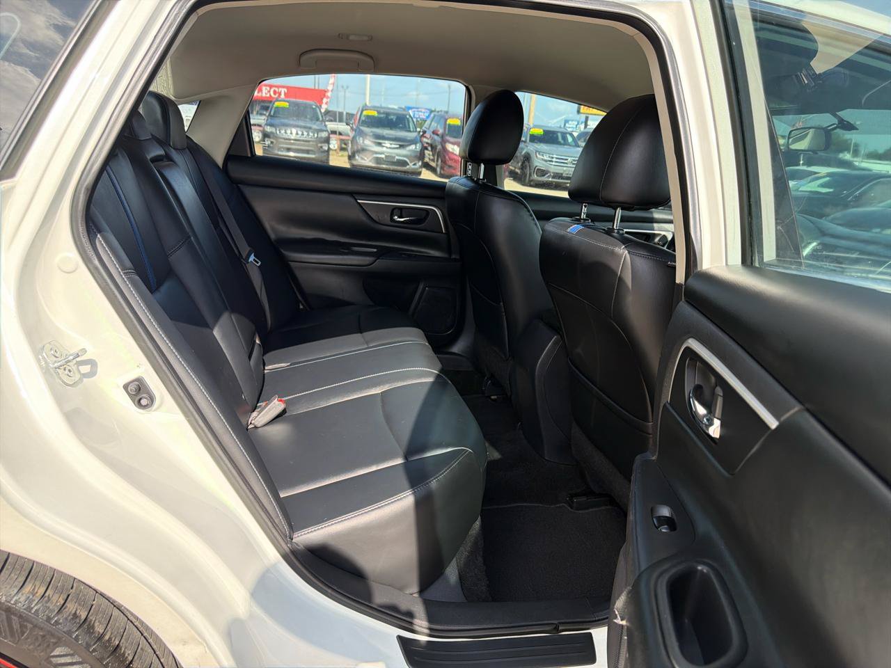 Used 2018 Nissan Altima 2.5 SR w/ SR Midnight Edition FWD image 21