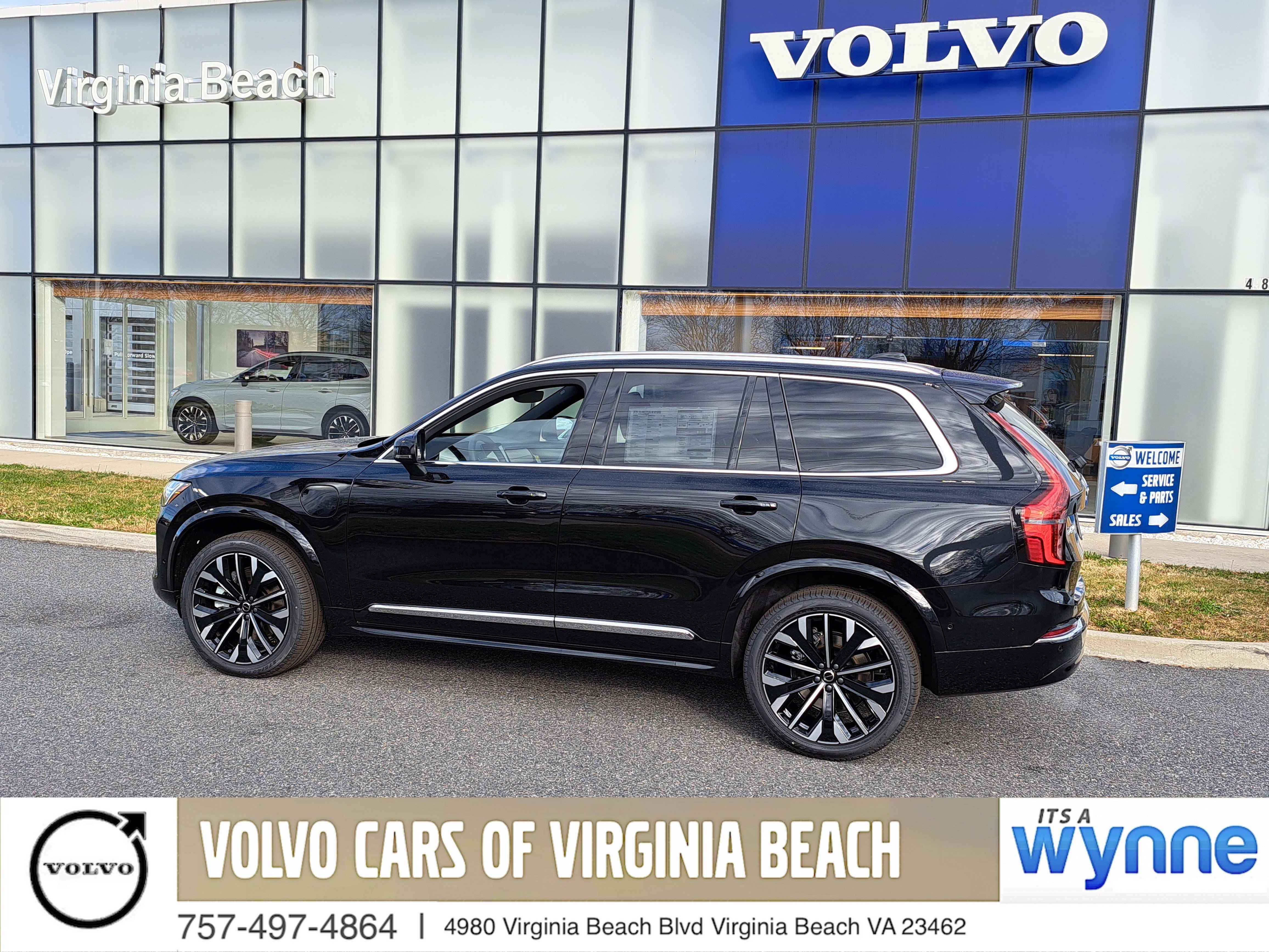 New 2026 Volvo XC90 T8 Plus