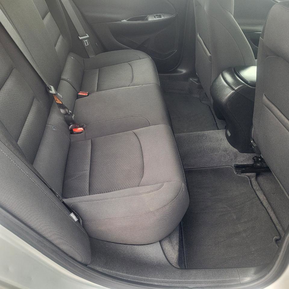 Used 2020 Chevrolet Malibu LS image 24