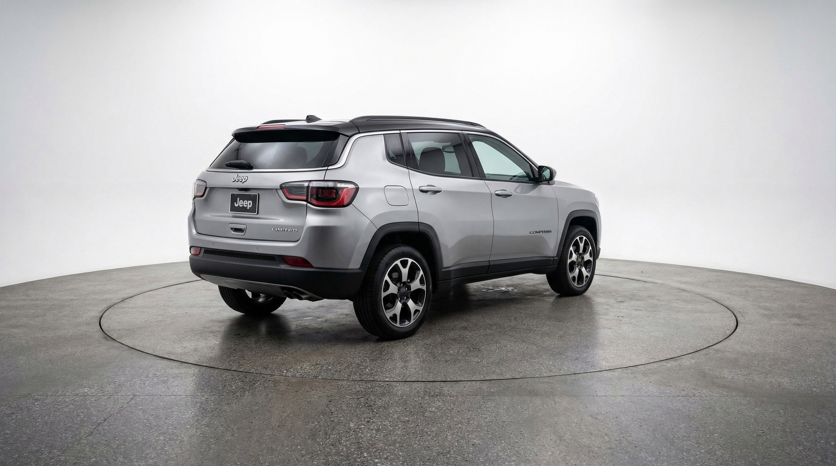Used 2025 Jeep Compass Limited image 9