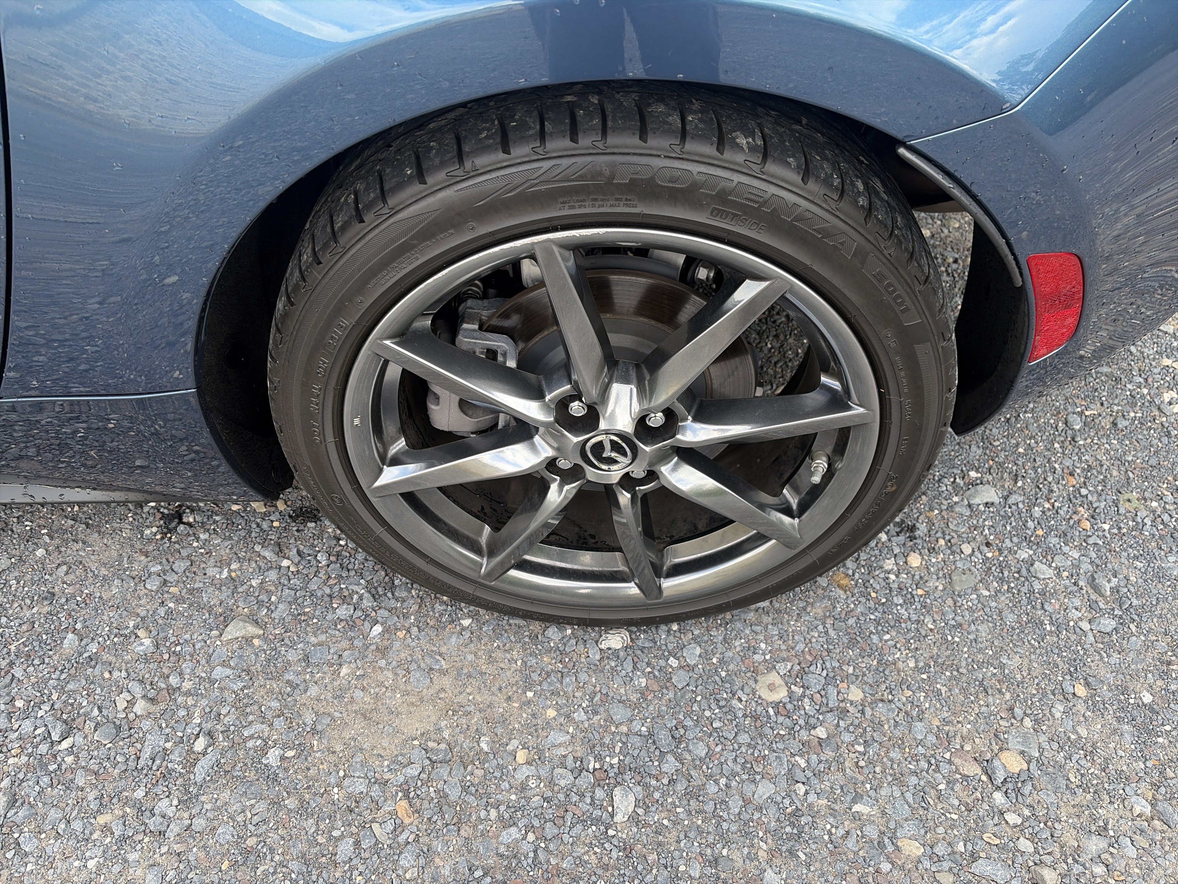 Used 2019 MAZDA MX-5 Miata RF Grand Touring RWD image 12