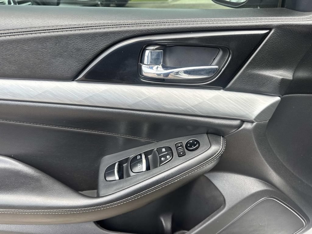 Used 2018 Nissan Maxima 3.5 SV FWD image 20