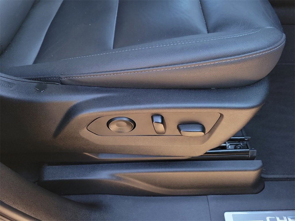 Used 2024 Chevrolet Tahoe LT image 37