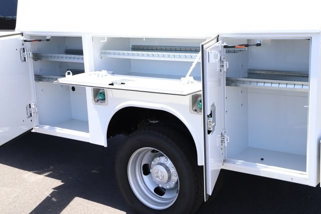 New 2026 RAM 4500 Tradesman w/ Chrome Appearance Group AWD/4WD image 10