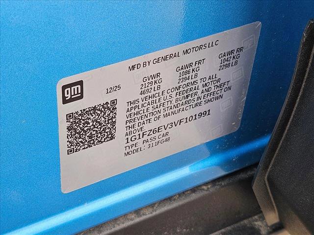 New 2027 Chevrolet Bolt RS FWD image 18
